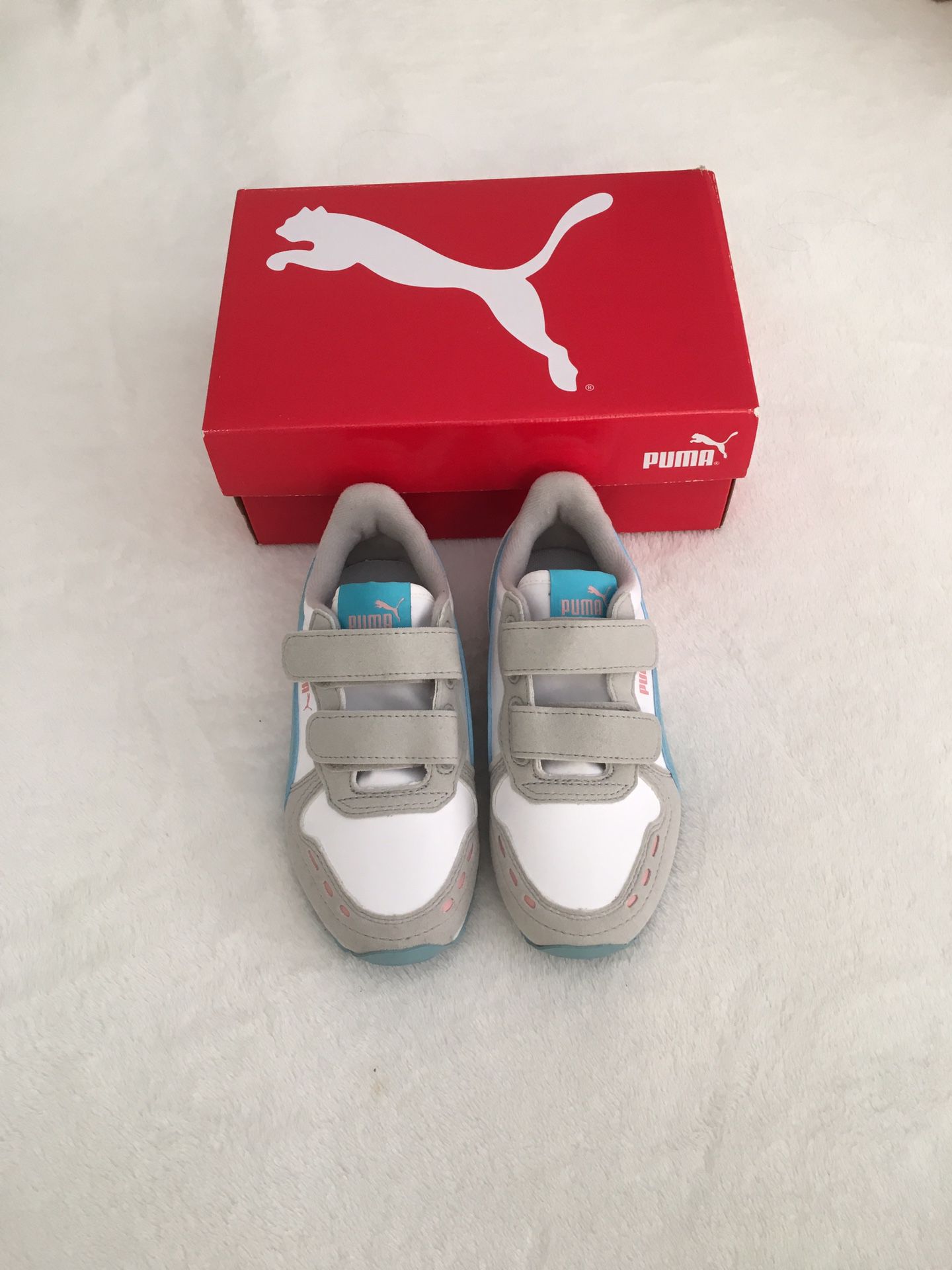 Girl puma sneakers in size 10.5C. New with box