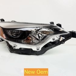 2014-2016 Toyota Corolla Projector Right Side Headlight  New OEM