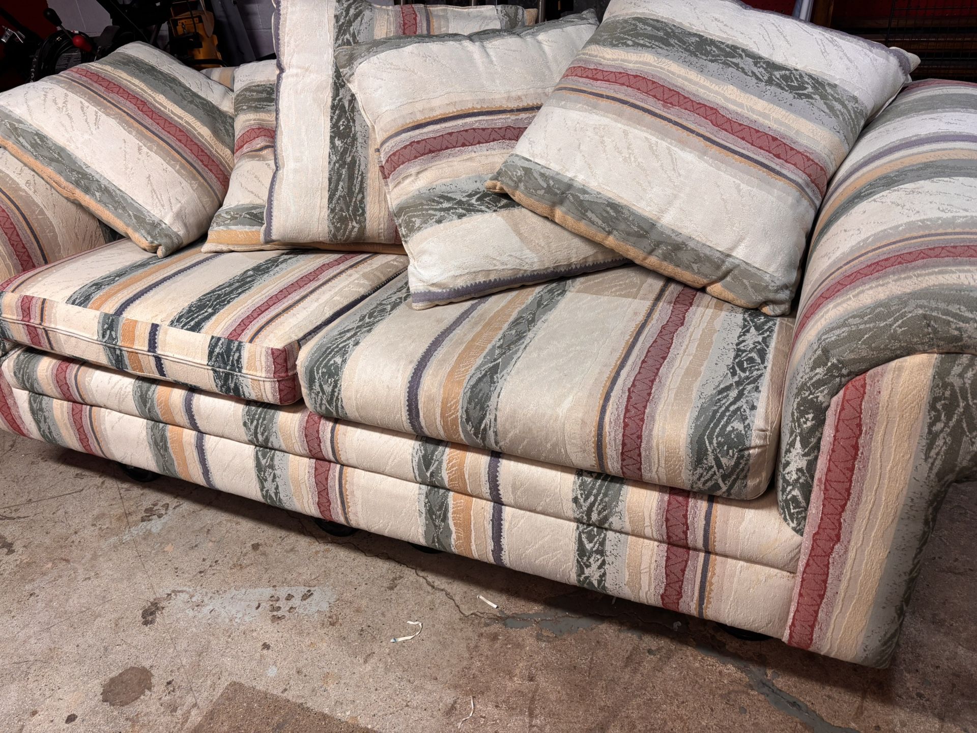 Very Nice Clean And Available Buy Today Don’t Delay $25 Delivery Or Pick Up Mequon area