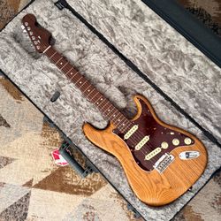 Fender Limited Edition American 70s CBS Big Headstock Professional Stratocaster with Rosewood Neck - Aged Natural Full Rosewood neck.