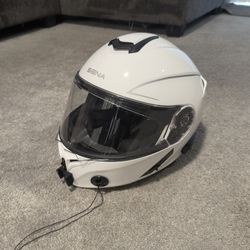 Sena Outrush R Motorcycle Helmet (modular)