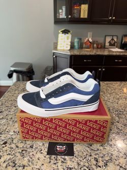Size 9 Vans Knu-Skool Navy True White SKU VN0009QCNWD Brand New
