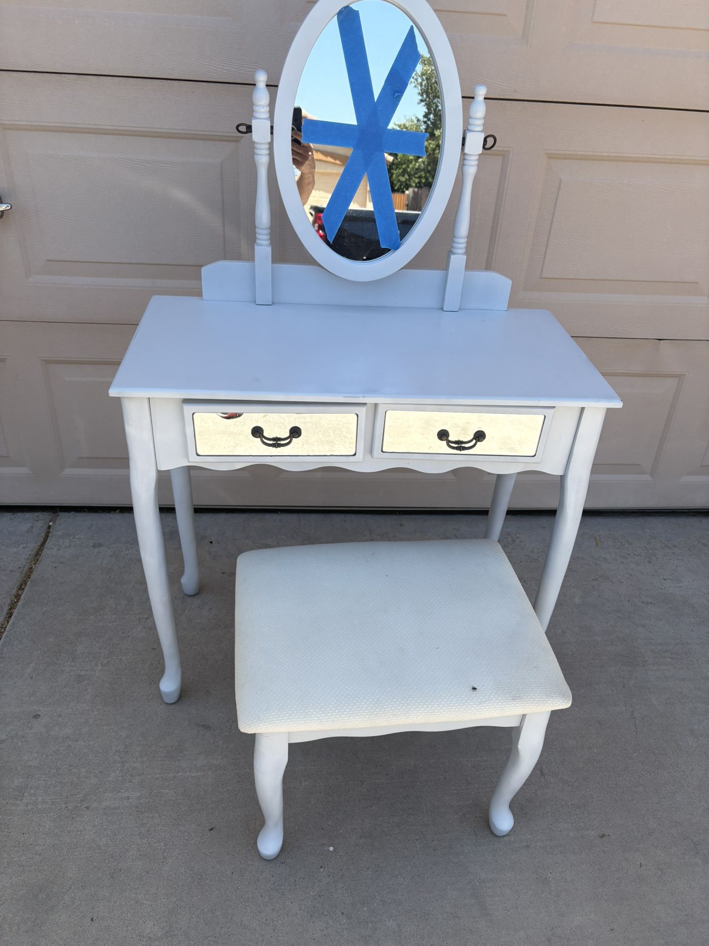 Little Girls Desk