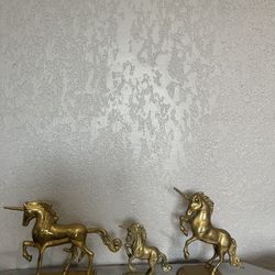 Unicorn Statues 