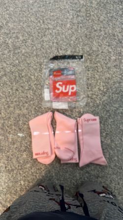 Pink supreme socks