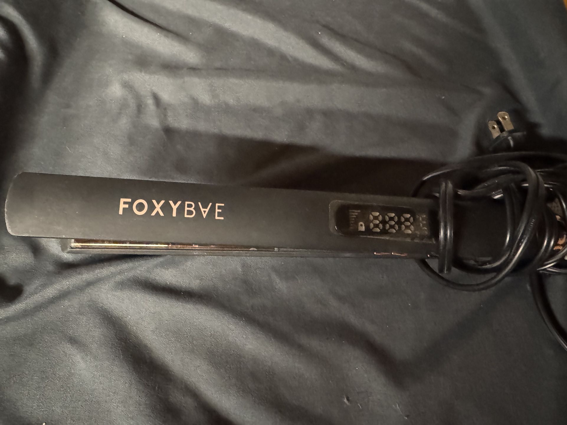 Hair straightener