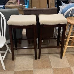 Royhill bar height stools