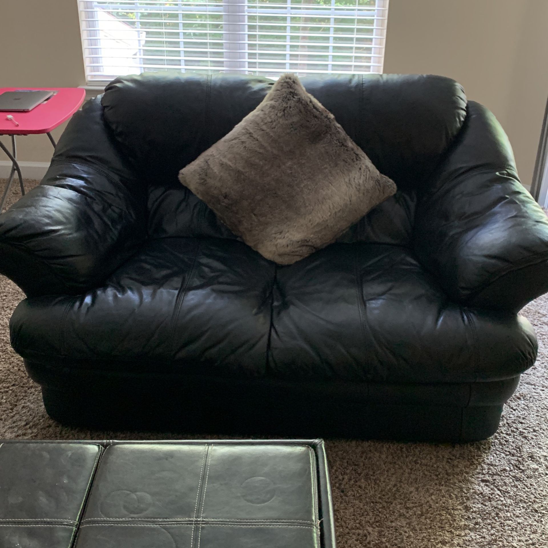 Sofa Set 3 + 2 Seater and Center Table