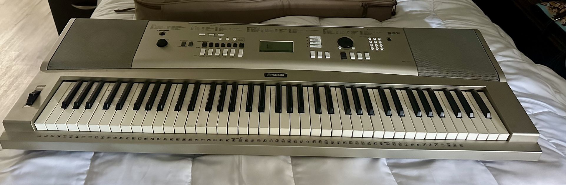 Yamaha Portable Grand YPG-235