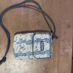 Supreme Small Wallet Bag 