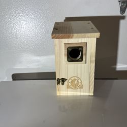 Sisterbird Bird Houses for Outside Clearance with Copper Guard, Cedar Bird House Outdoor, Bluebird Swallow Wren Chickadee