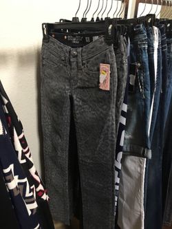 New with tags Little girls size 8 miss me skinny jeans