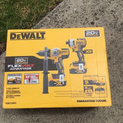 DEWALT Combo Kit with Hammer Drill & Impact Driver, 5.0-Ah, 2-Tool (DCK2100P2)