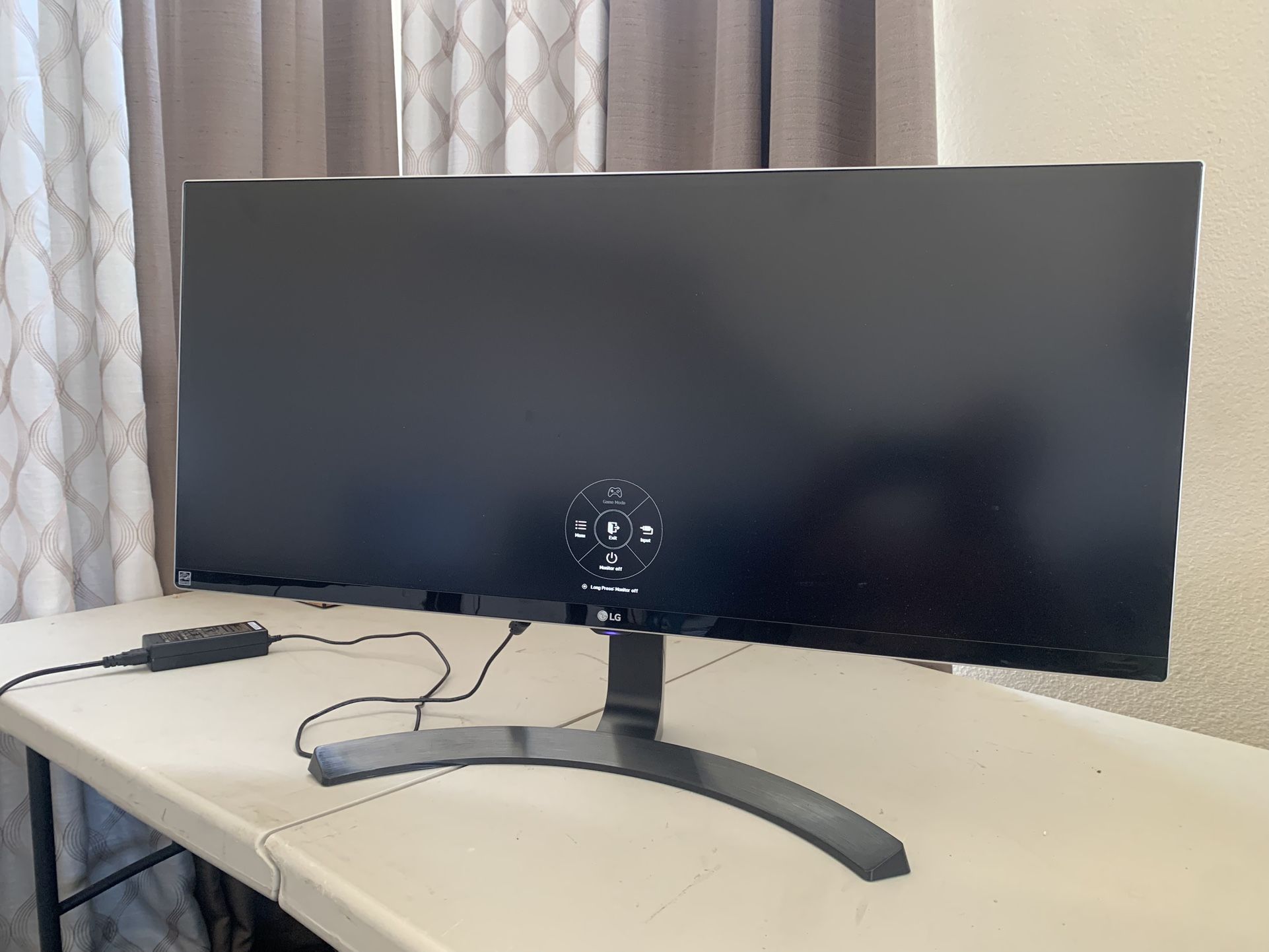 LG Electronics 34UB88-P 34" LED/LCD Monitor 34X14 HDMI USB,black