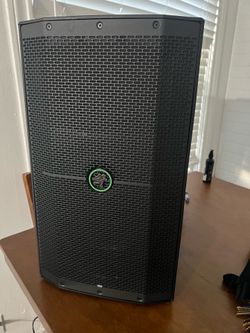 Mackie Powered PA Speaker