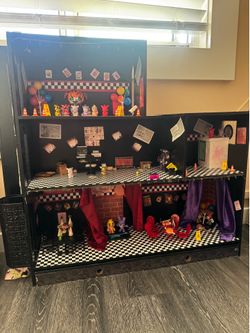 Five nights at freddy playhouse