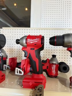 Milwaukee M18 Brushless 1/4” Compact Impact Driver (3650-20) – Tool Only