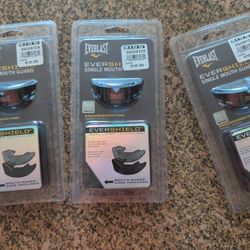 Everlast Ever Shield Single Mouth guard. 