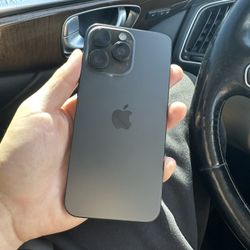 iPhone 15 Pro Max 256GB Unlocked 