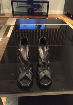 Madden Girl size 8 shoes