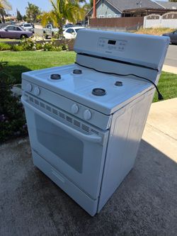 Gas stove