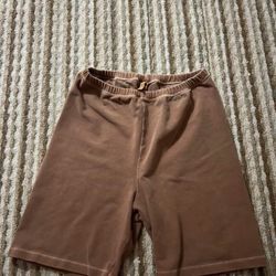 skims shorts 