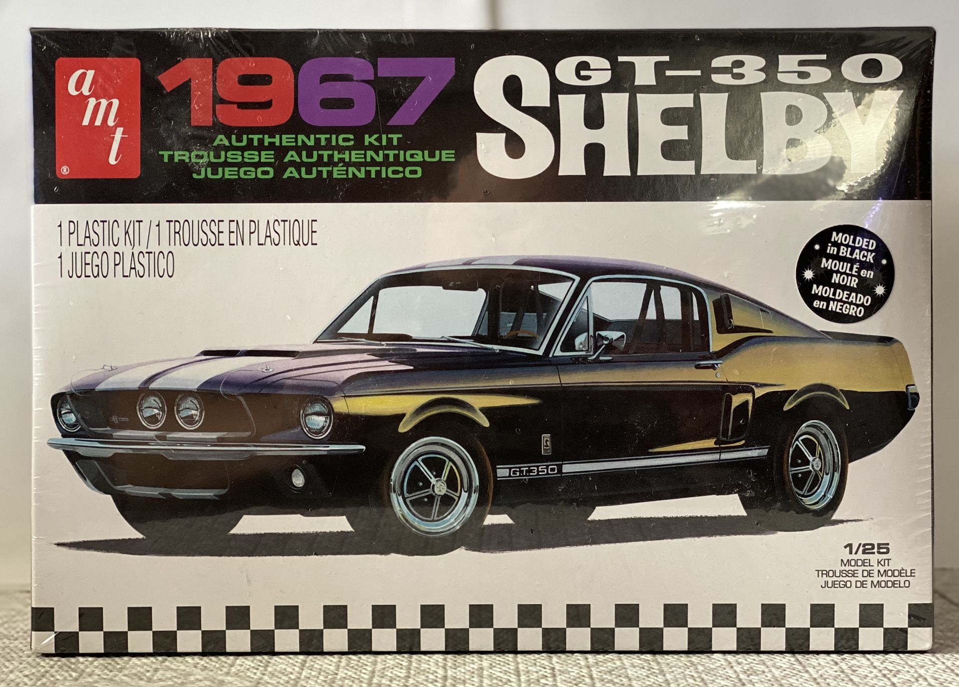 AMT 1967 Ford Shelby GT350 Scale Model Kit