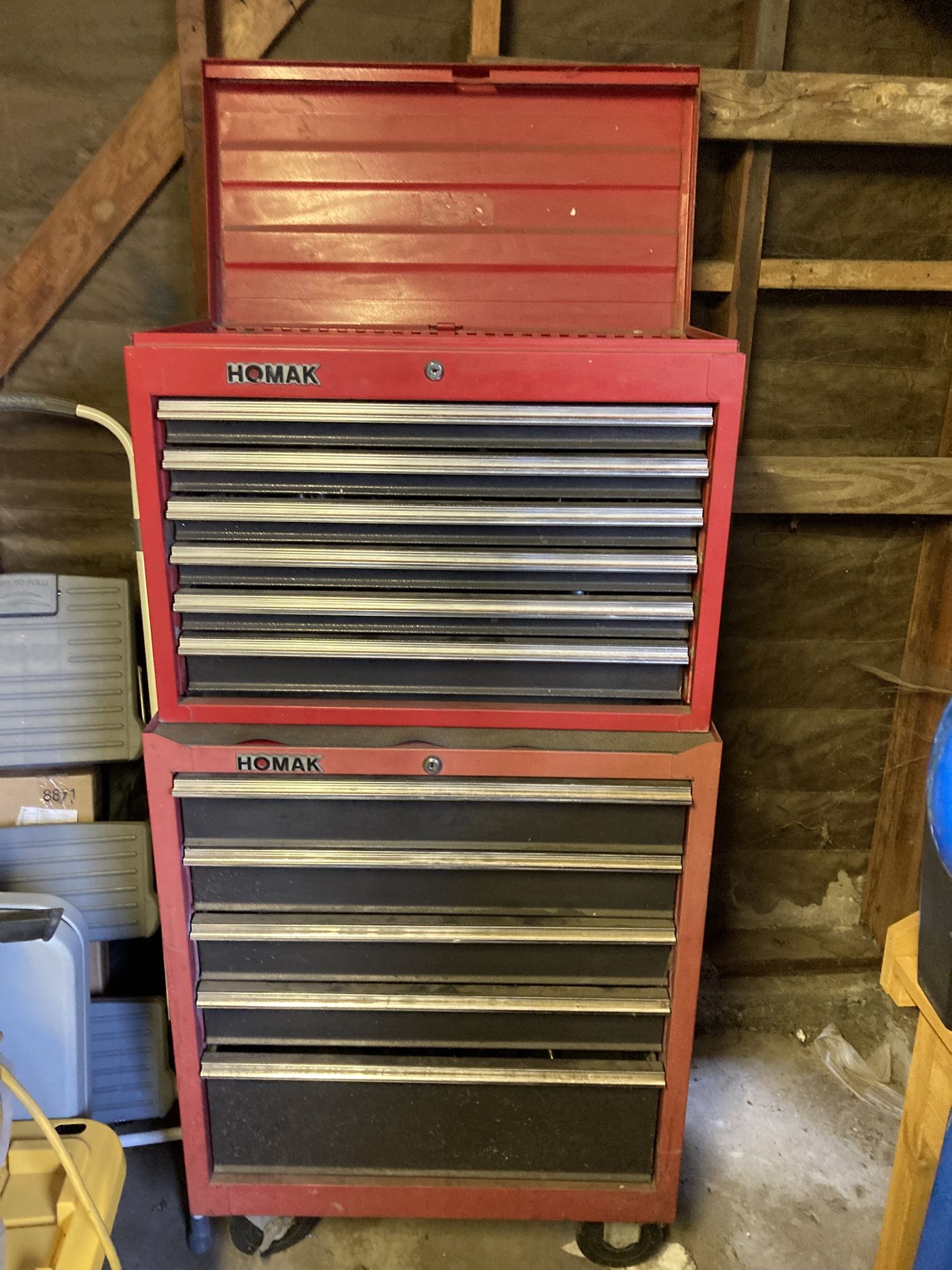 Roll Away Tool Box