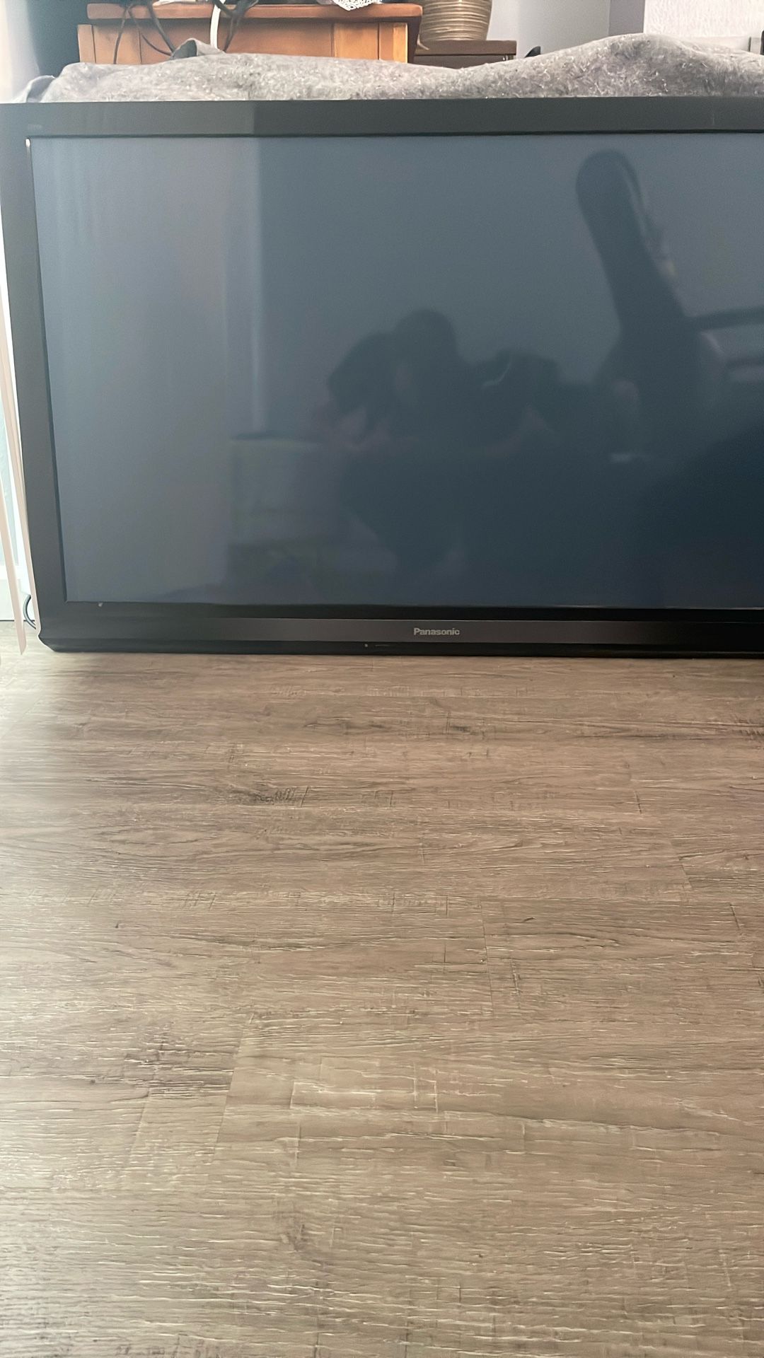 46” Panasonic Flatscreen Smart Tv