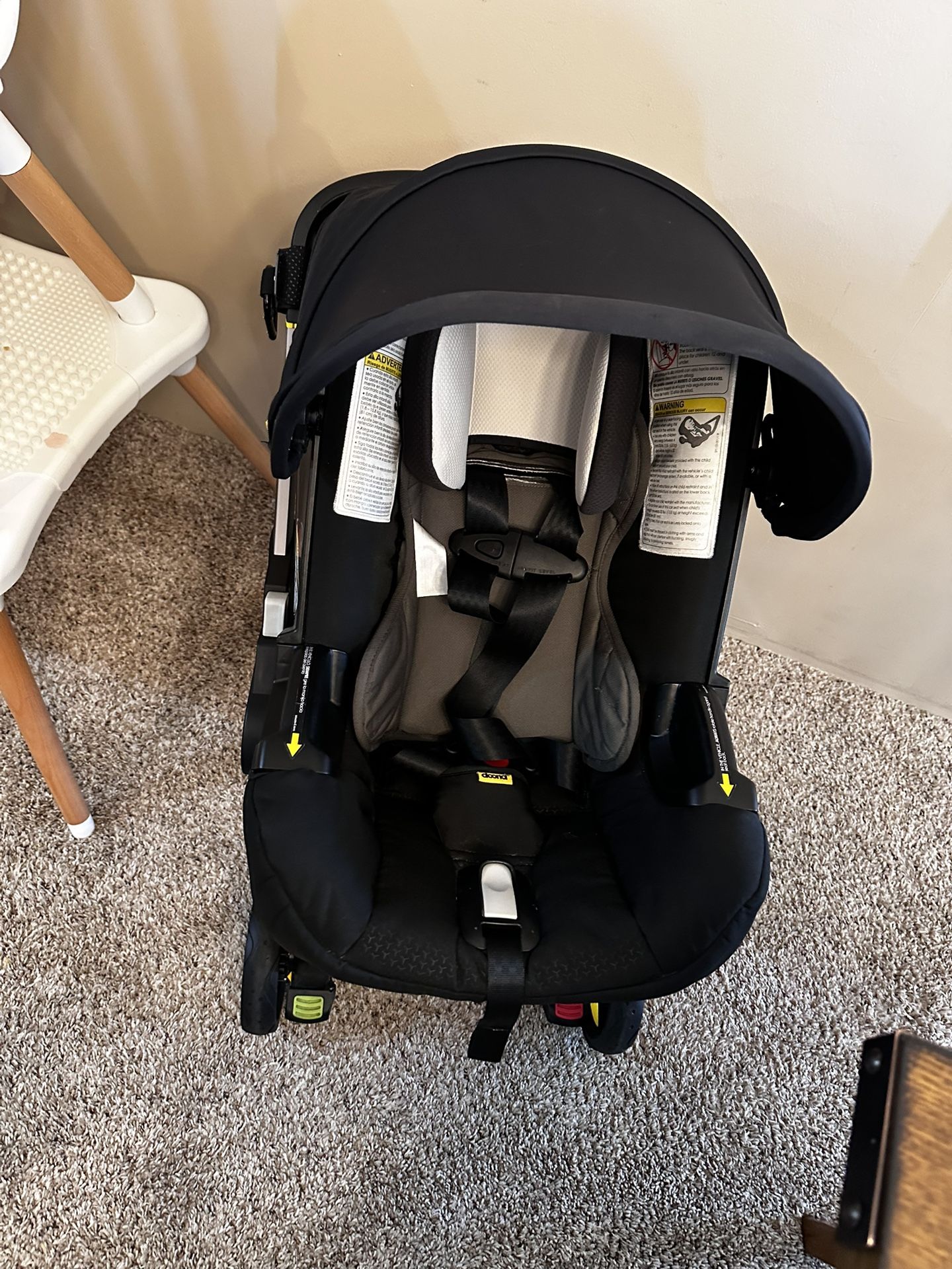 Doona Carseat Stroller with Base