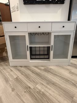 White Bar Cabinet / Coffee Bar / Buffet with Wine Storage & LED Lights