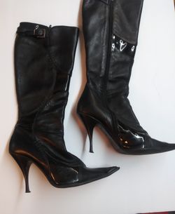Black boots (39/6 1/2)