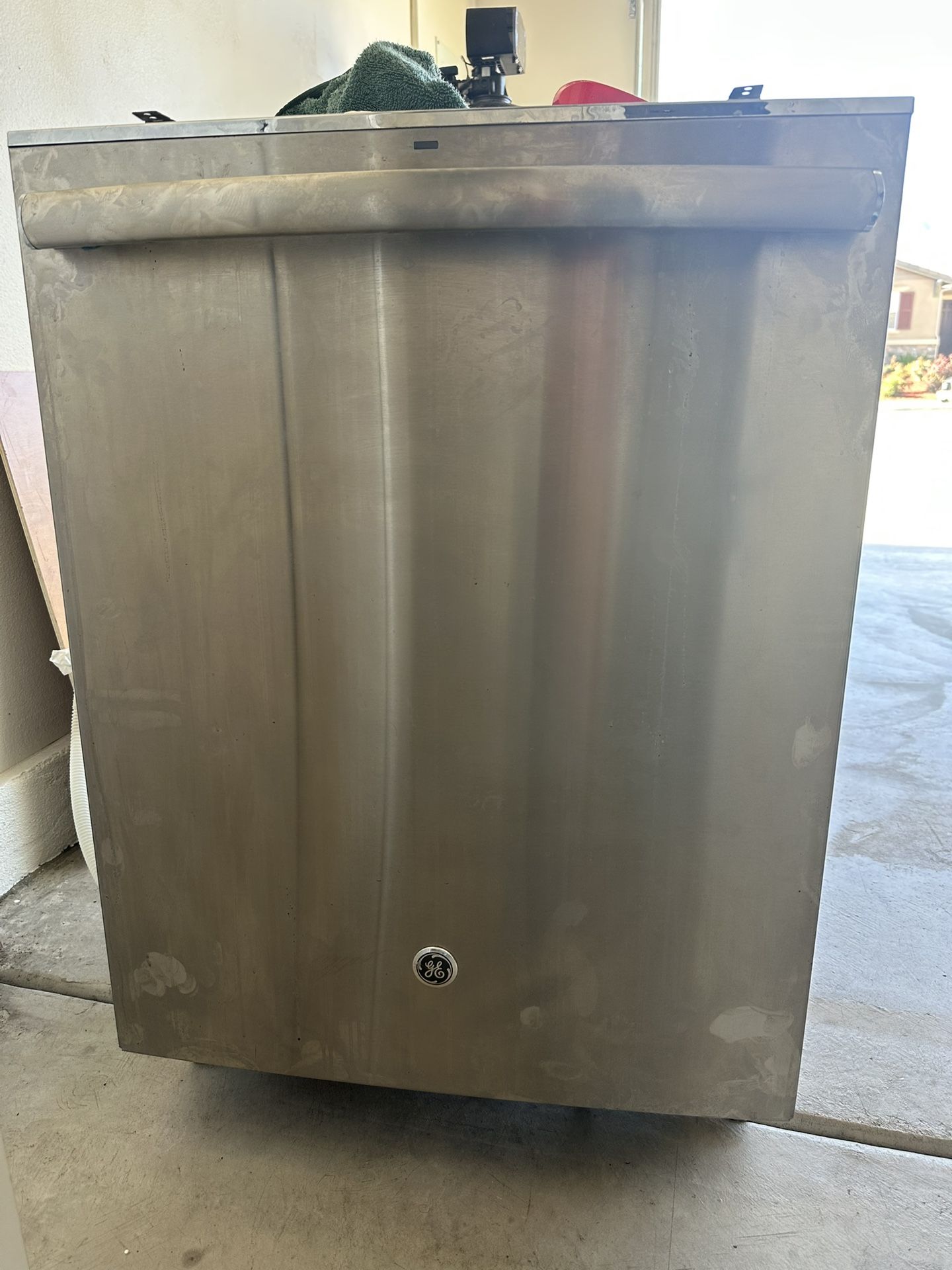 FREE GE DISHWASHER, Needs New Main Control board