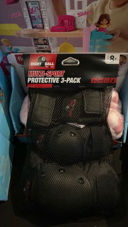 Protective knee pet