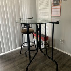 High Kitchen Table  With 2 Stools