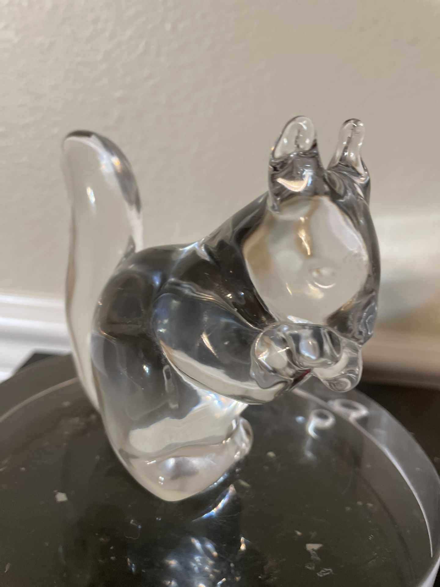 Hadeland Crystal Figurine Paperweight- Squirrel 3.5”x3”