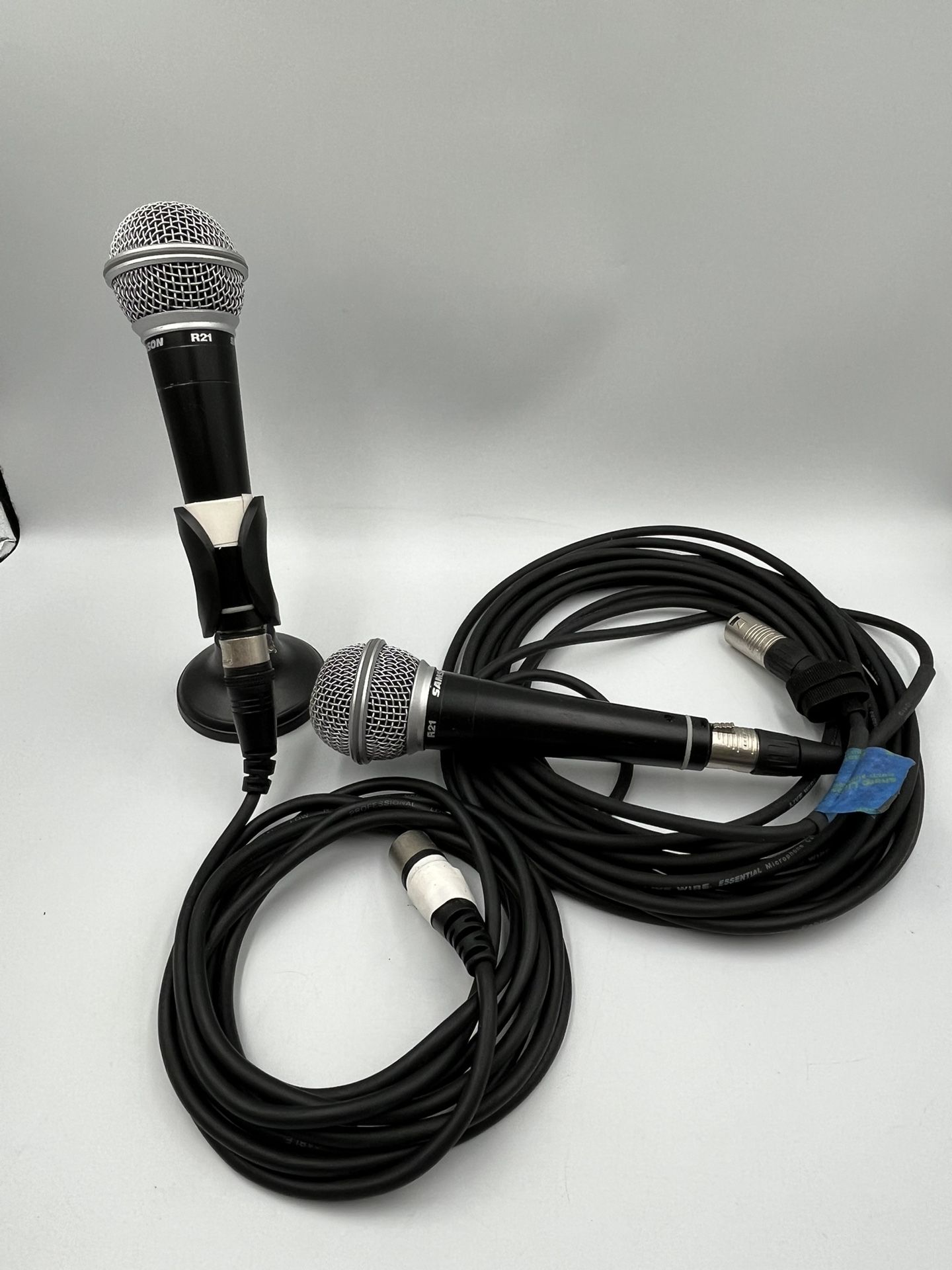 Samson Microphone R21 , 25 Feet. Both For $50