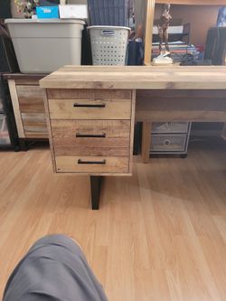 Desk For Ofdice