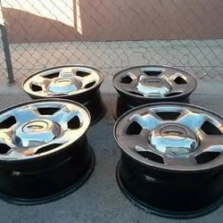Ford 6 Lugs 17" x 7.5" Stock Rims With Hubcaps