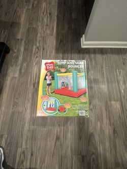 Play day Jump & Soar Bouncer