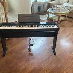 Piano Casio CDP-220R 