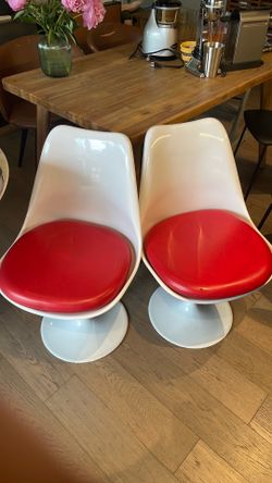 2 Tulip chair from Rove Concept