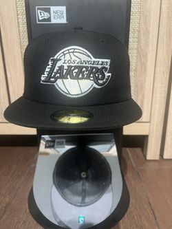 Los Angeles Lakers New Era Fitted Hat