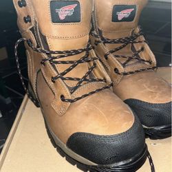 Brand New Size 10 RED WING work Boots 