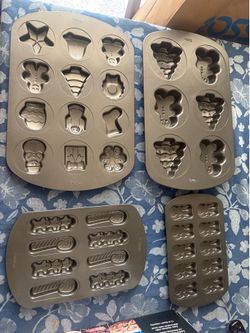 Holiday Christmas and Easter baking pans