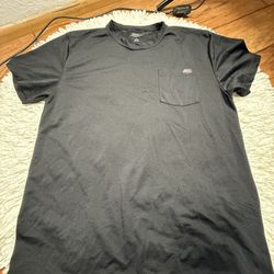 Black Dickies men’s shirt  Large on tag  Smoke free home