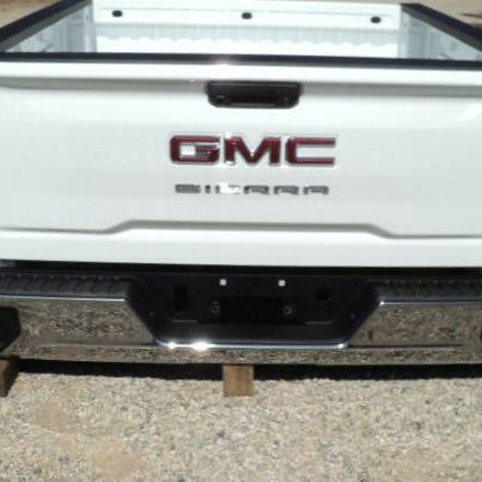 NEW 2020-2022 GMC SIERRA 2500 Tailgate & Chrome Bumper With Steps