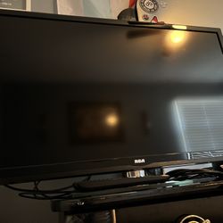 RCA 32” TV 