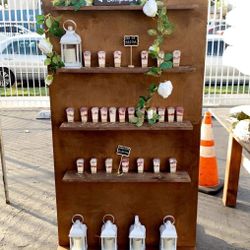 Dessert Wall With Stand
