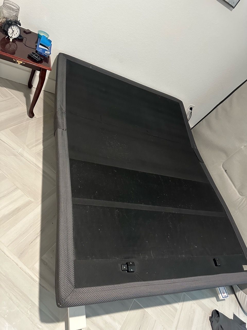 Adjustable queen size base for Sale in San Antonio, TX - OfferUp